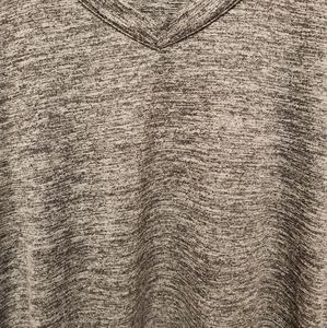 Danskin Short Sleeve T-shirt, Large, Gray, Made in China - Pre-owned